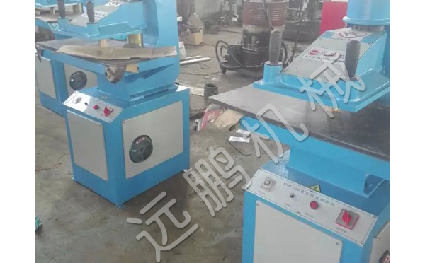 GSB-2C|25T擺臂式液壓裁斷機(jī) GSB-2C|25T擺臂式液壓裁斷機(jī)