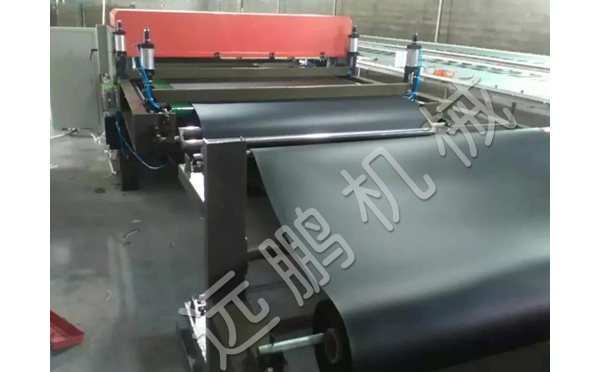 兩邊輸送帶式自動送料精密裁斷機 兩邊輸送帶式自動送料精密裁斷機